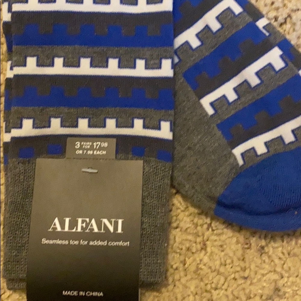 Men’s Alfani Seamless socks